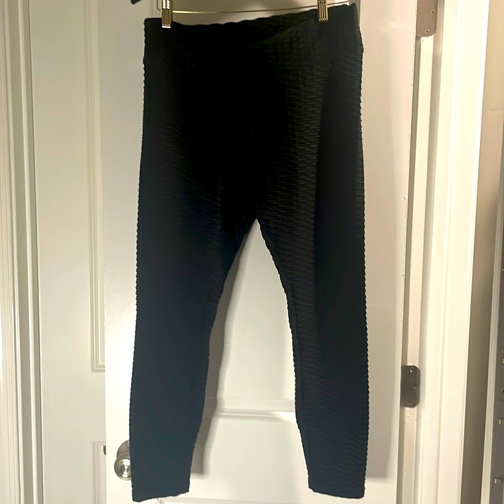 2 pair of tik tok perfect butt amazon leggings 2x Xl bundle!